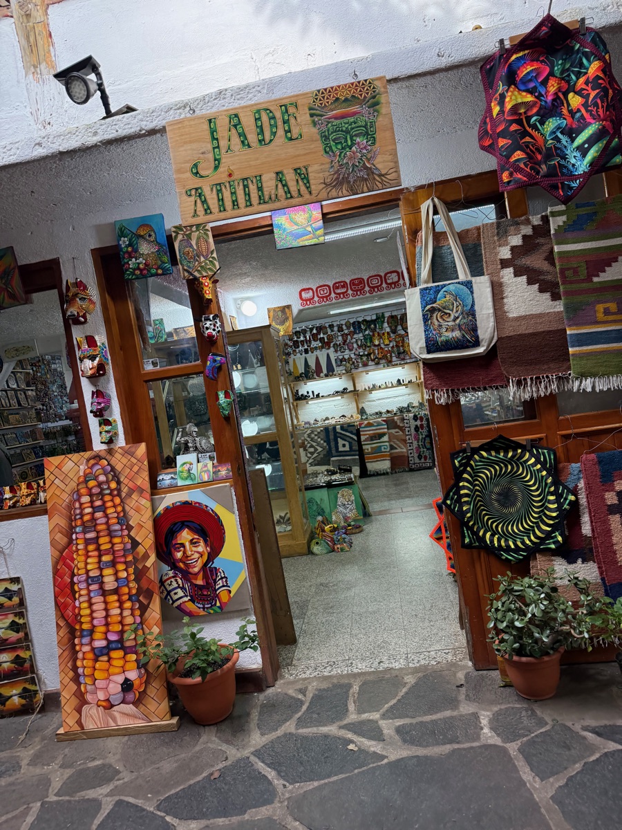 The Emporium Courtyard Plaza San Marcos La Laguna